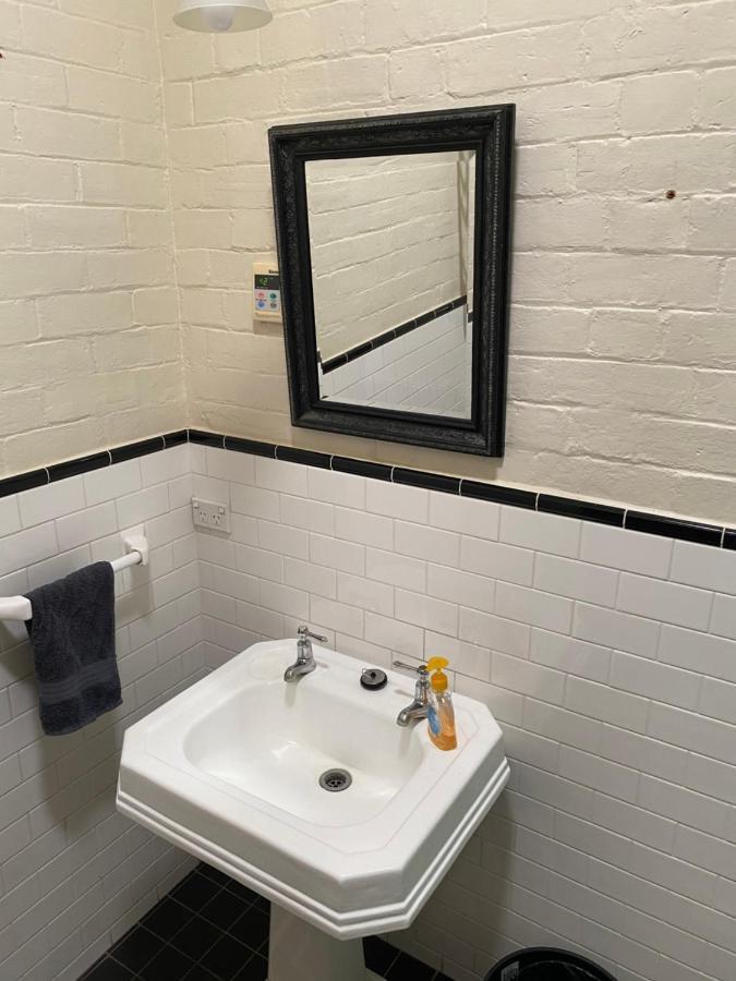 Yass Central Bed & Breakfast Екстер'єр фото